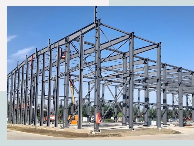 Строительство торговых центров в Ялуторовске