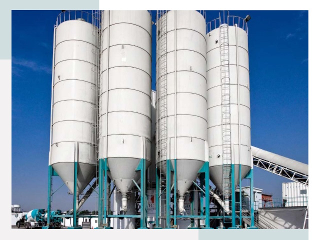 Строительство цементных силосов в Ялуторовске