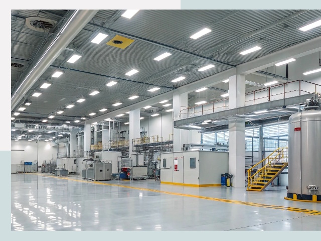 Освещение ангаров в Ялуторовске от 620 руб. - Эффективные решения