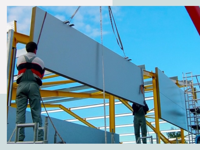 Монтаж сэндвич-панелей в Ялуторовске от 620 руб.